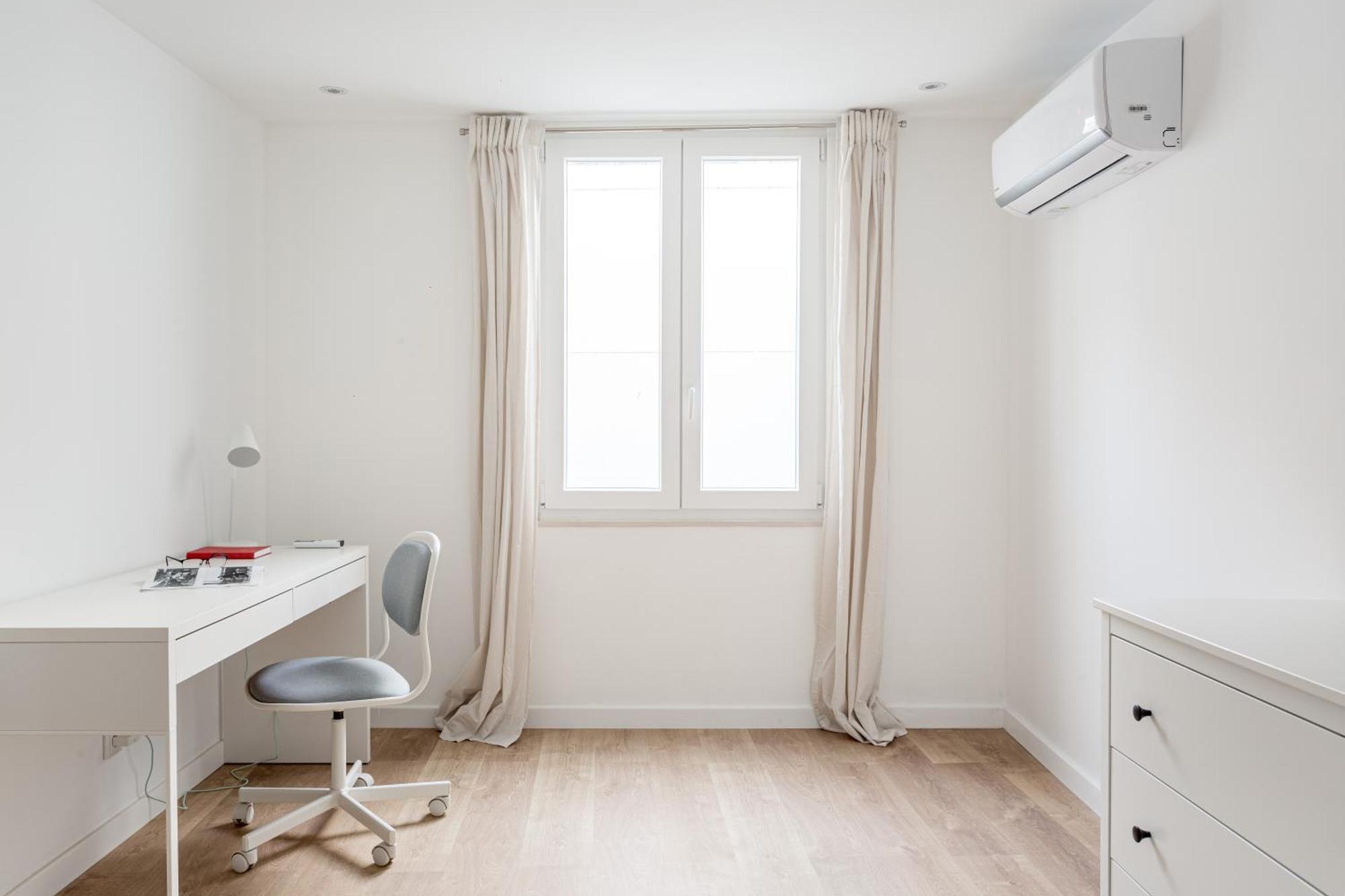Joivy Minimalistic Apt W Patio In Principe Real Lisabona Exterior foto